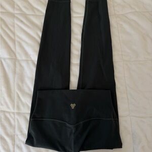 Aritzia Golden Mineral Green Size 8 SOLD OUT